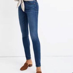 Madewell Curvy High-Rise Skinny Jeans in Hayes